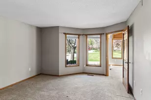 962 Stratford Ln W, Burnsville, MN 55337 - Photo 19