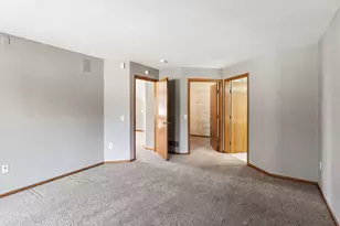 962 Stratford Ln W, Burnsville, MN 55337 - Photo 17
