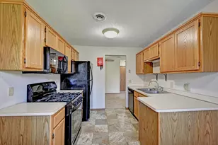 6240 Magda Dr, Maple Grove, MN 55369 - Photo 7