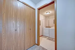 6240 Magda Dr, Maple Grove, MN 55369 - Photo 19