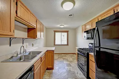 6240 Magda Drive #D, Maple Grove, MN 55369 - Photo 5