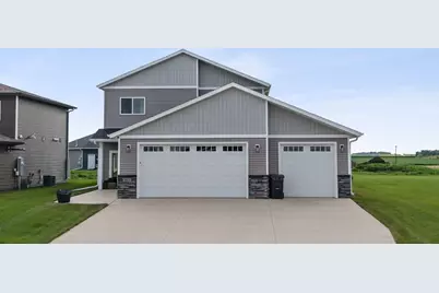 403 16th Street NE, Dilworth, MN 56529 - Photo 1