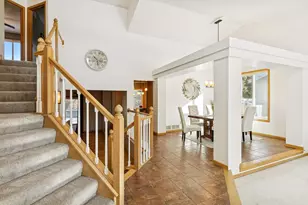 1507 Arden Vista Ct, Arden Hills, MN 55112 - Photo 5