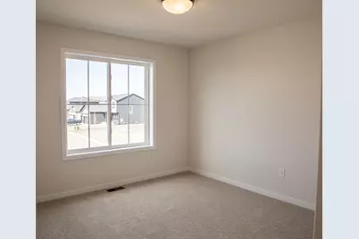 4800 Decorah Way S, Fargo, ND 58104 - Photo 15