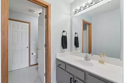 668 Cobblestone Way, Shakopee, MN 55379 - Photo 19
