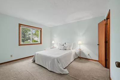 4324 Buckingham Court, Vadnais Heights, MN 55127 - Photo 9