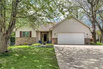 1056 11th Avenue NE, Owatonna, MN 55060 - Photo 1