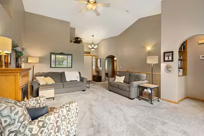 1056 11th Avenue NE, Owatonna, MN 55060 - Photo 3