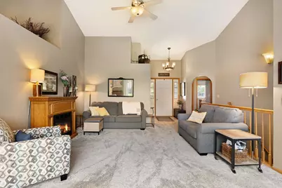 1056 11th Avenue NE, Owatonna, MN 55060 - Photo 5