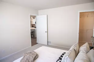6794 Meadow View Dr S, Fargo, ND 58104 - Photo 19