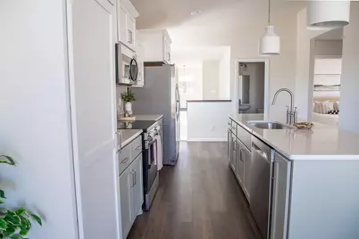 6794 Meadow View Drive S, Fargo, ND 58104 - Photo 7