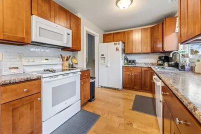 64 W 18th Street, Cochrane, WI 54622 - Photo 9