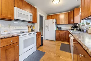 64 W 18th St, Cochrane, WI 54622 - Photo 9