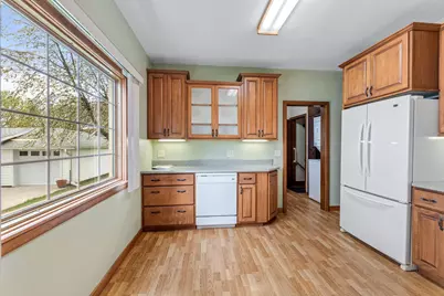516 S Pine Street, Caledonia, MN 55921 - Photo 5