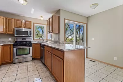 356 Arlington Avenue W, Saint Paul, MN 55117 - Photo 5