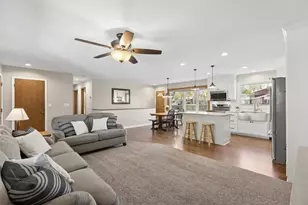 320 4th St NE, Mayer, MN 55360 - Photo 5