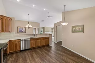 504 Crystal Cir, Mankato, MN 56001 - Photo 11