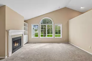 504 Crystal Cir, Mankato, MN 56001 - Photo 3