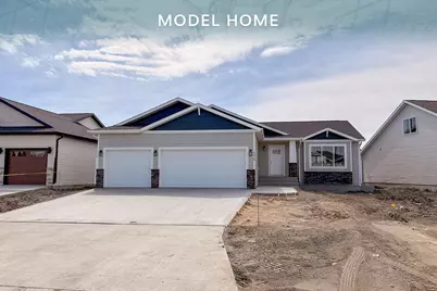 1434 66 Avenue S, Fargo, ND 58104 - Photo 1