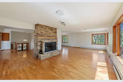 327 Krattley Lane, Hudson, WI 54016 - Photo 9