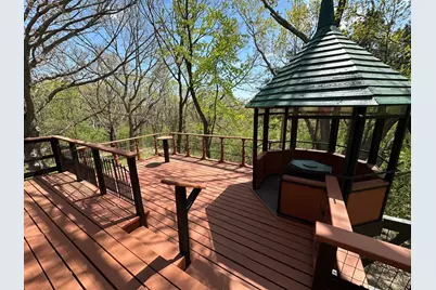 327 Krattley Lane, Hudson, WI 54016 - Photo 7