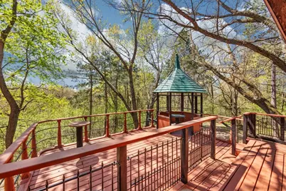 327 Krattley Lane, Hudson, WI 54016 - Photo 5