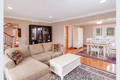 1009 Stratford Road, Mendota Heights, MN 55118 - Photo 15
