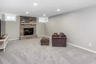 1009 Stratford Rd, Mendota Heights, MN 55118 - Photo 31