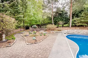 1009 Stratford Rd, Mendota Heights, MN 55118 - Photo 39