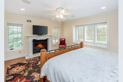 1009 Stratford Road, Mendota Heights, MN 55118 - Photo 25