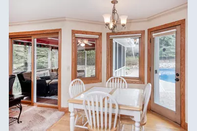 1009 Stratford Road, Mendota Heights, MN 55118 - Photo 7