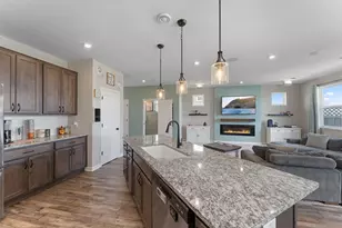 1847 Ivy St, Shakopee, MN 55379 - Photo 11