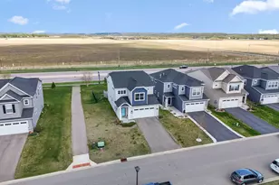 1847 Ivy St, Shakopee, MN 55379 - Photo 25