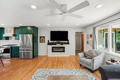 2409 Gilbert Lane, South Saint Paul, MN 55075 - Photo 5