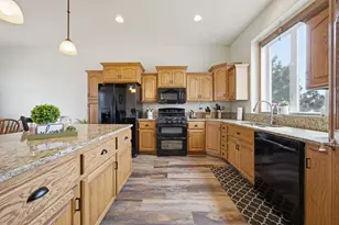 3644 Taylor St S, Fargo, ND 58104 - Photo 13