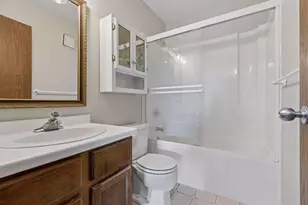 66 9th St E, Saint Paul, MN 55101 - Photo 19