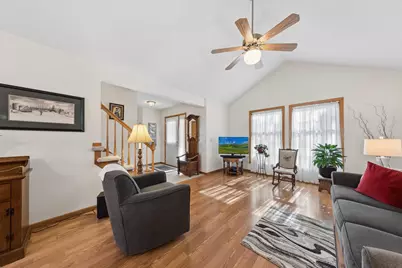 7312 Parkview Drive, Mounds View, MN 55112 - Photo 5