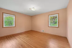 2115 W 105th St, Bloomington, MN 55431 - Photo 13