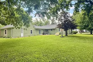 31 Lake Ave E, Minnesota Lake, MN 56068 - Photo 45