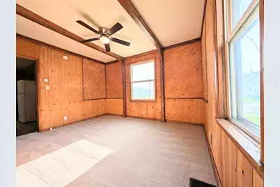 513 4th Street SW, Montgomery, MN 56069 - Photo 5