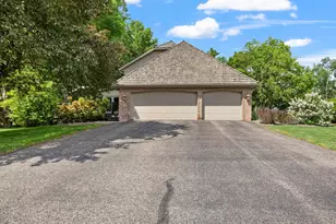3405 Sycamore Ln N, Plymouth, MN 55441 - Photo 75