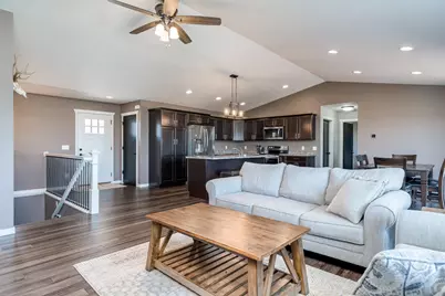 1906 Rock Ridge Lane, Saint Peter, MN 56082 - Photo 5