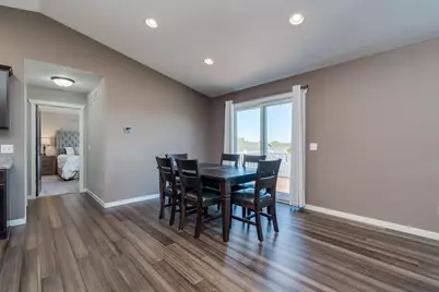 1906 Rock Ridge Lane, Saint Peter, MN 56082 - Photo 7