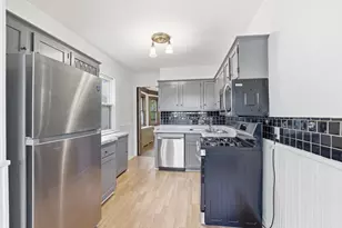 215 Penn Ave S, Minneapolis, MN 55405 - Photo 9