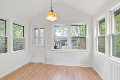 215 Penn Avenue S, Minneapolis, MN 55405 - Photo 17