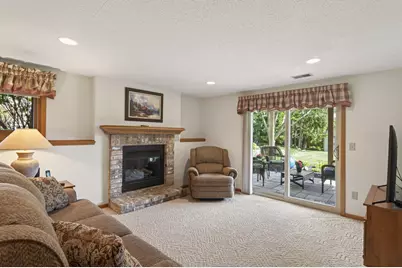 2287 Helmo Court N, Oakdale, MN 55128 - Photo 33