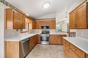8819 Stonebrooke Ct, Woodbury, MN 55125 - Photo 17