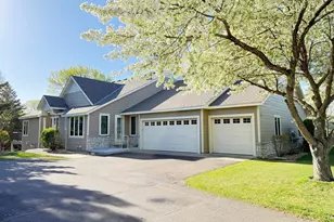 8819 Stonebrooke Ct, Woodbury, MN 55125 - Photo 1