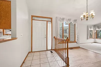 8819 Stonebrooke Court, Woodbury, MN 55125 - Photo 9