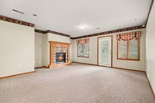 8819 Stonebrooke Ct, Woodbury, MN 55125 - Photo 23